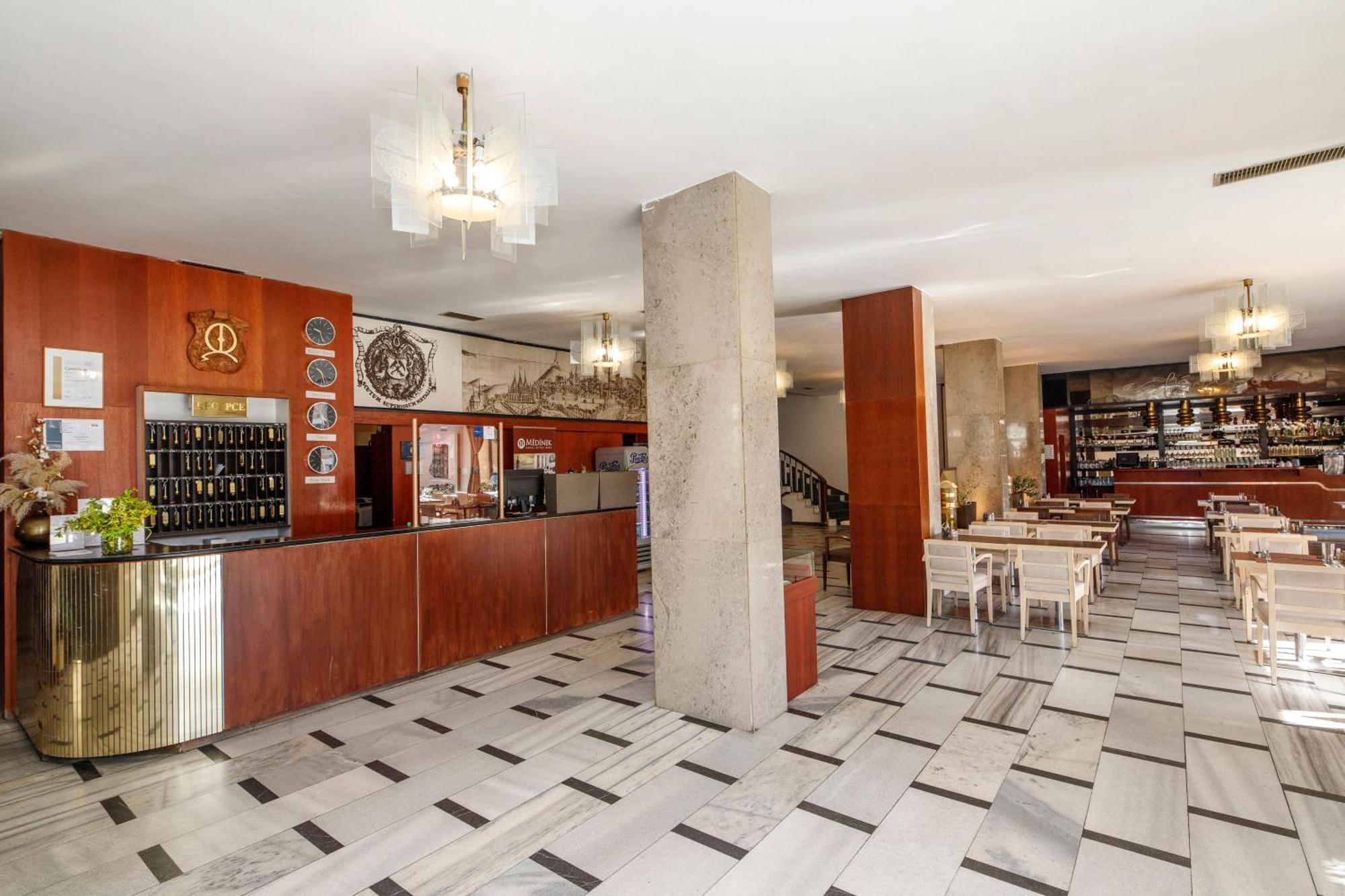 Lh Hotel Medinek Old Town Kutna Hora Ngoại thất bức ảnh