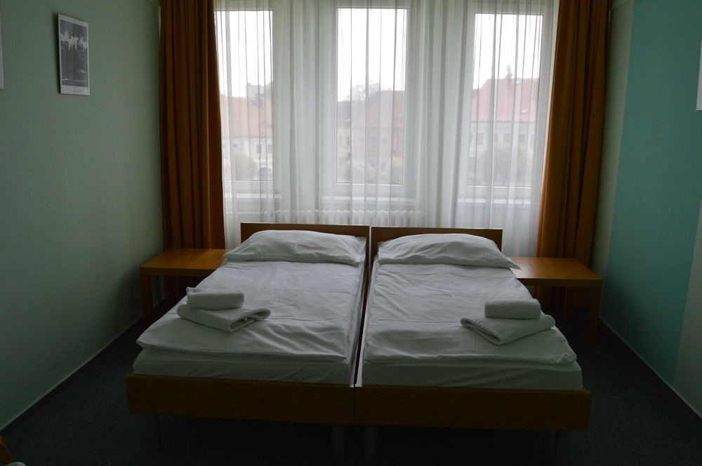 Lh Hotel Medinek Old Town Kutna Hora Ngoại thất bức ảnh