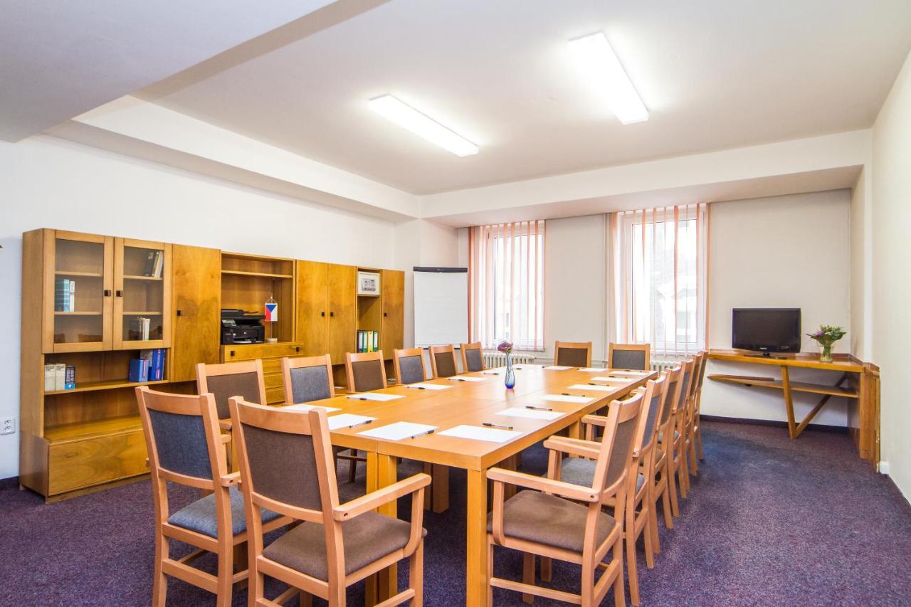 Lh Hotel Medinek Old Town Kutna Hora Ngoại thất bức ảnh